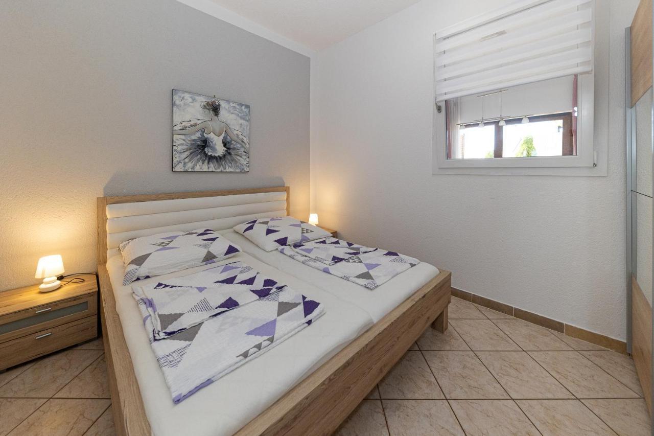 Apartments Villa Ivka Crikvenica Exterior photo