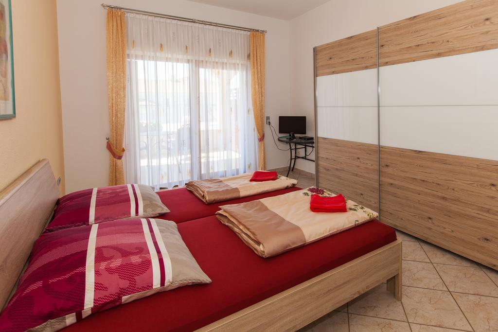 Apartments Villa Ivka Crikvenica Room photo
